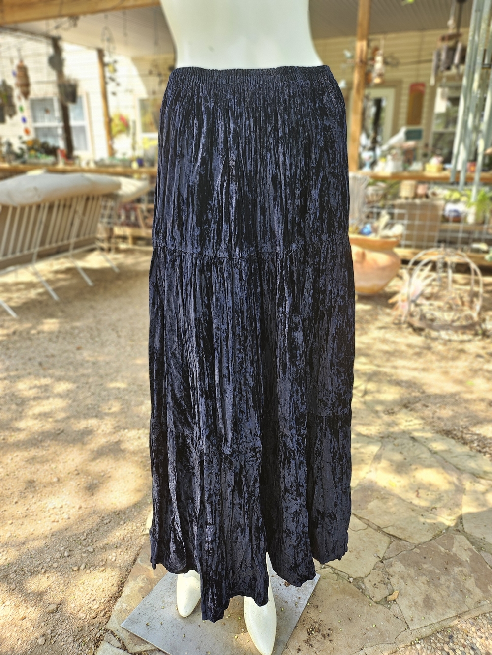 Vintage 90's BMW Designs Women's Black Crushed Velvet Broomstick Maxi Skirt M